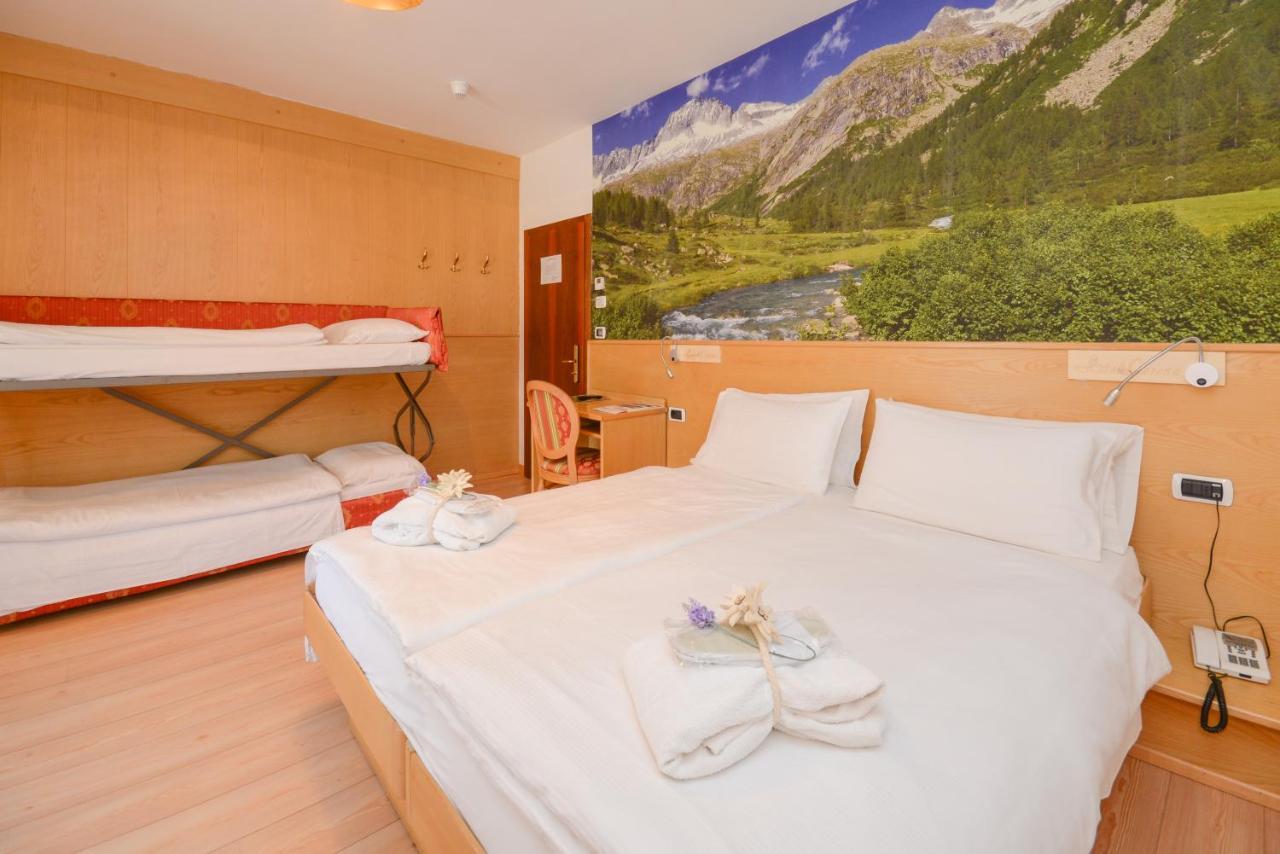 Hotel Corona Пинцоло Экстерьер фото
