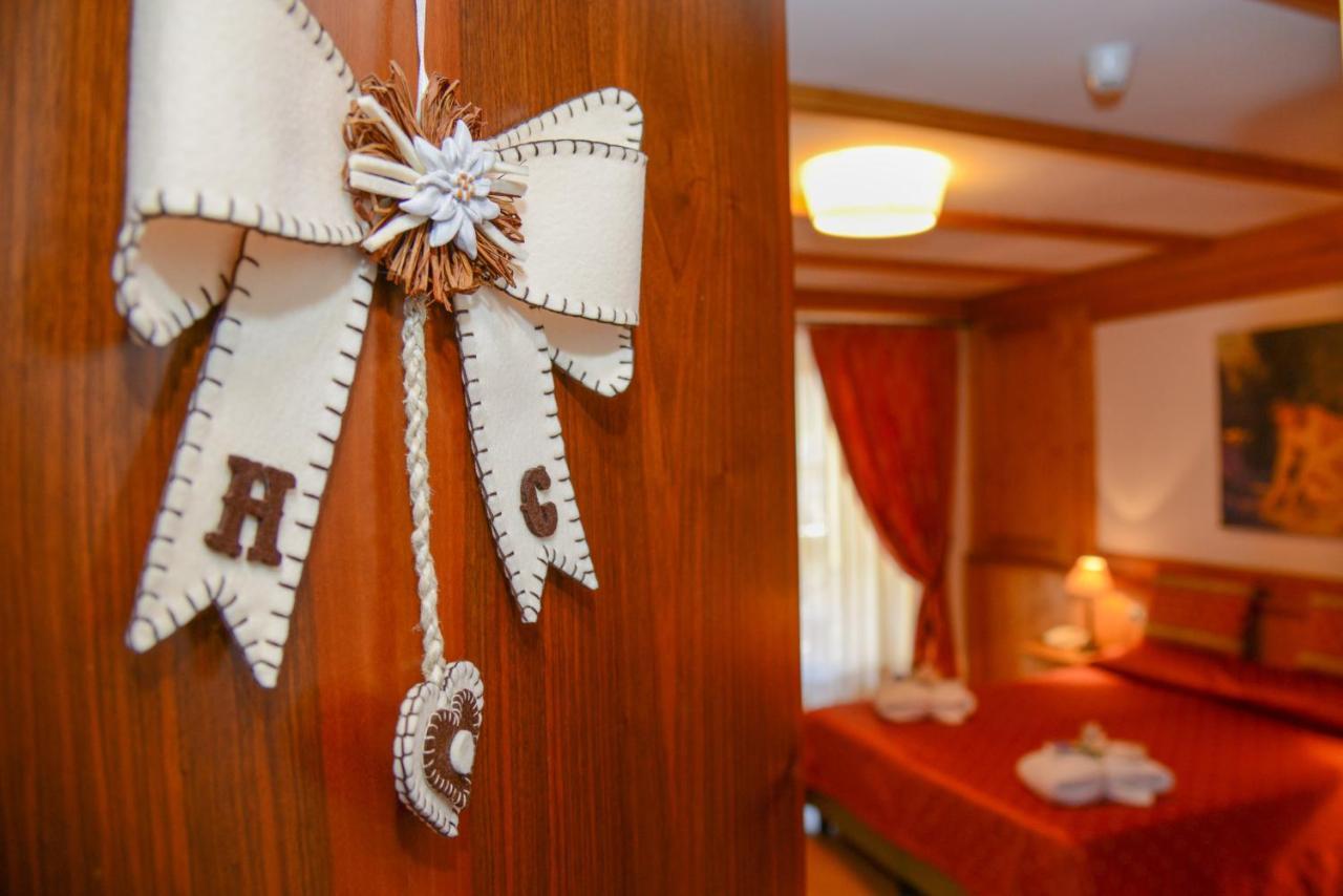 Hotel Corona Пинцоло Экстерьер фото